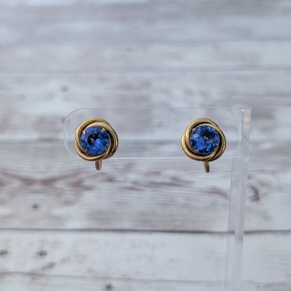 Vintage Screw Back Earrings Gold Tone with Blue Gem - Picture 1 of 6